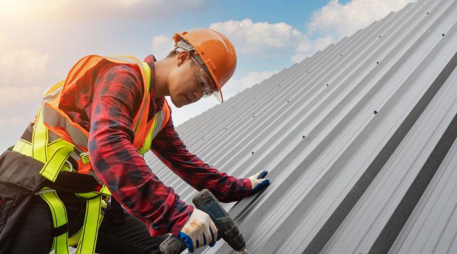 Owens Corning roofing contractor in Farmington, IL